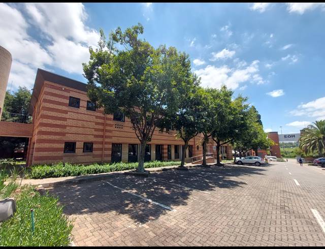 418M² OFFICE TO LET IN BEDFORDVIEW
